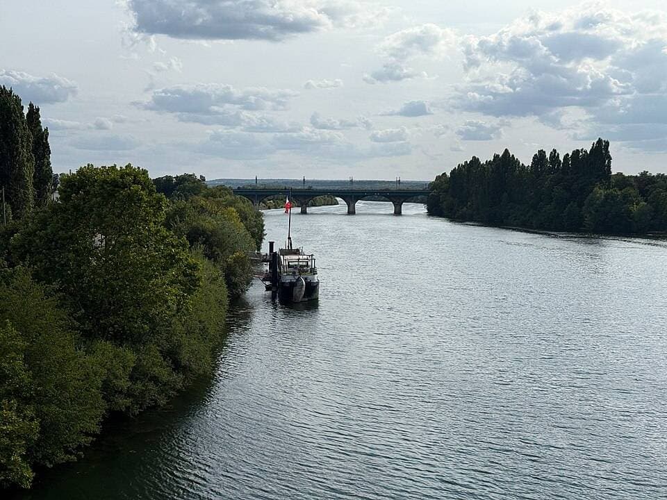 Fleuve la Seine à Sartrouville.