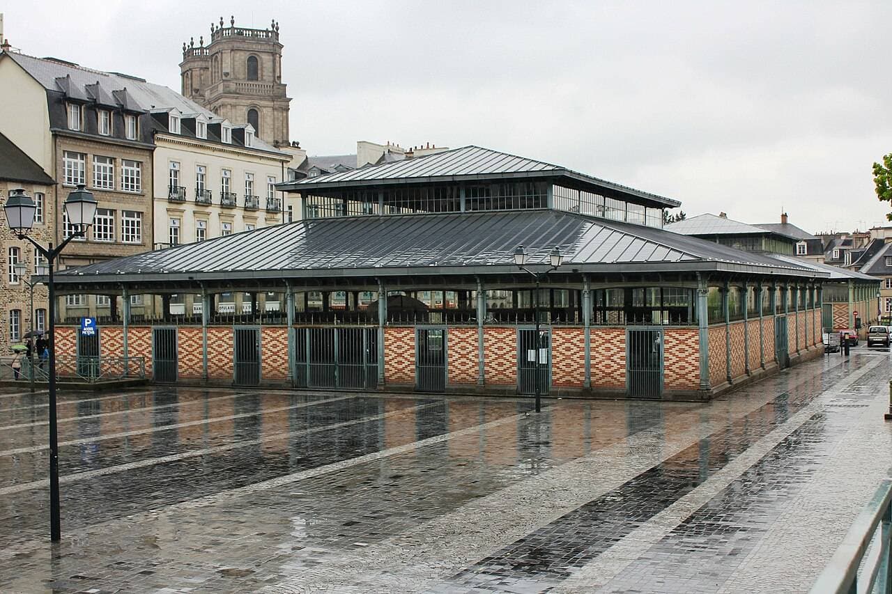 Halles Martenot sous la pluie à Rennes