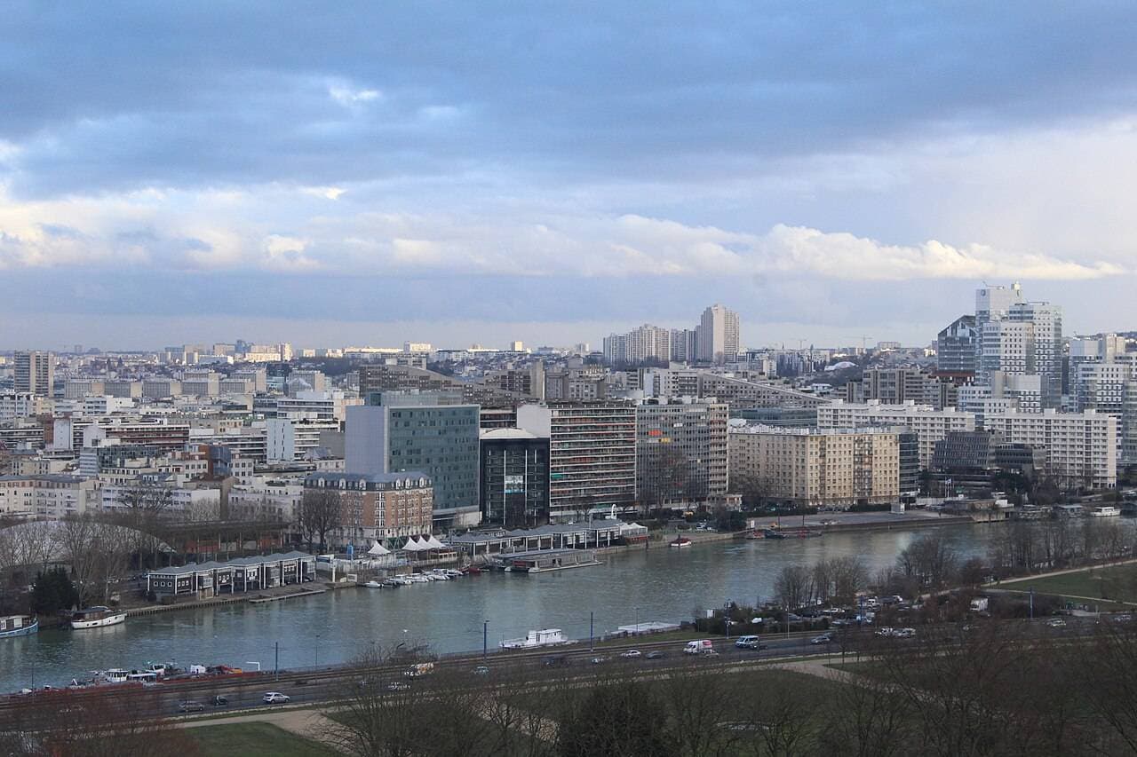 Vue du sud-ouest de Boulogne-Billancourt depuis le parc de Saint-Cloud.