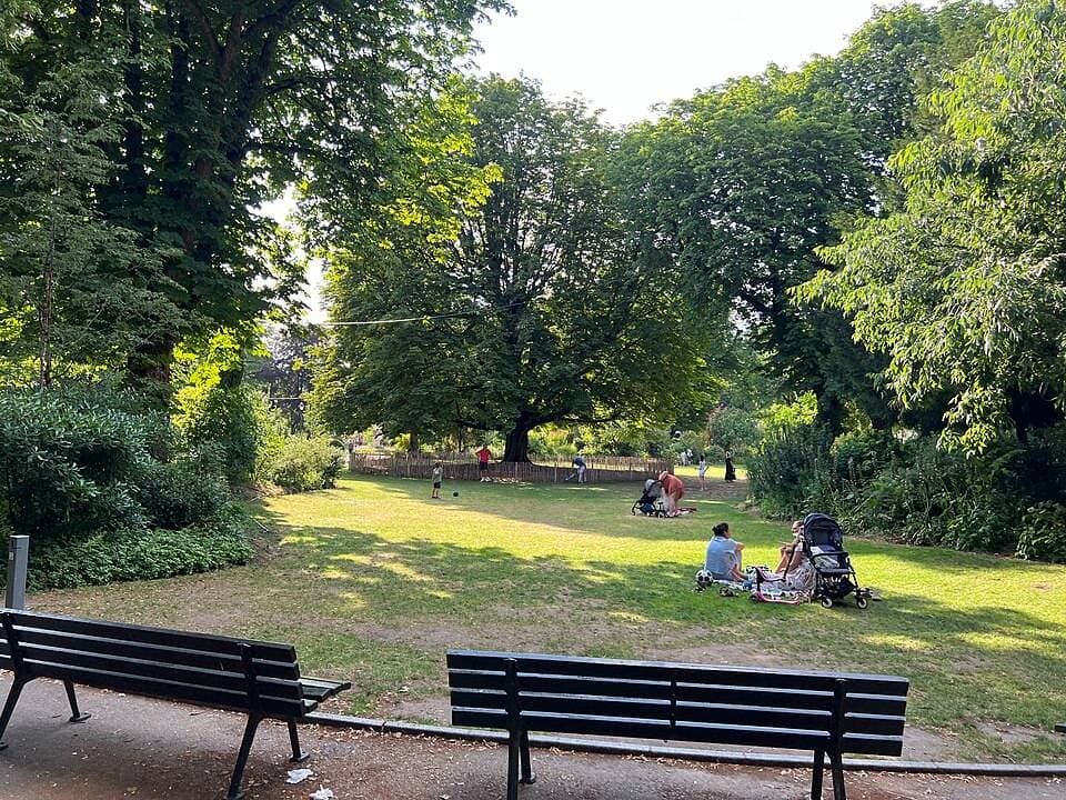 Idée de sortie incontournable pour enfants à Levallois-Perret - parc de la planchette