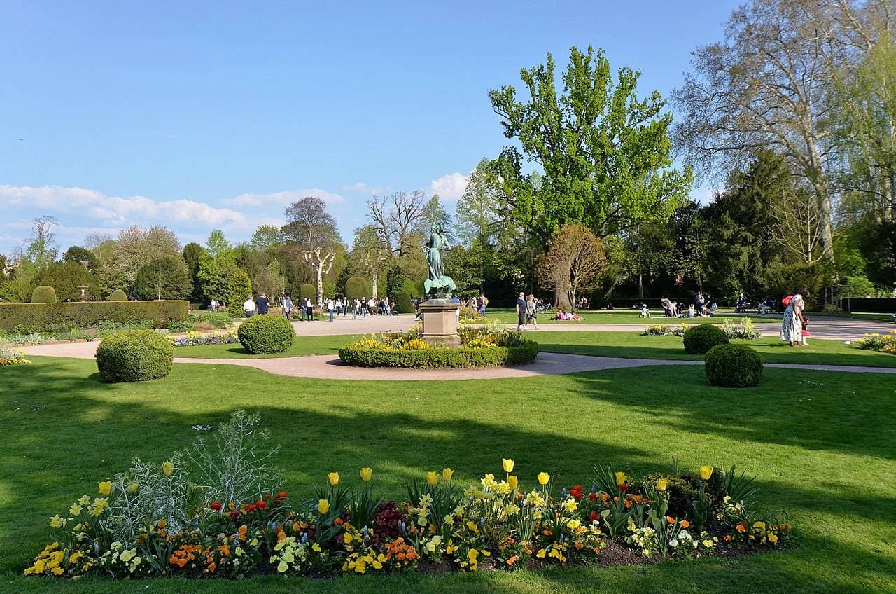 Parc de l’Orangerie : cigognes, jeux et balades en famille – activité enfant à Strasbourg