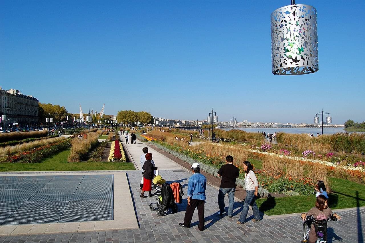 Jardin des lumières – sortie enfant à Bordeaux