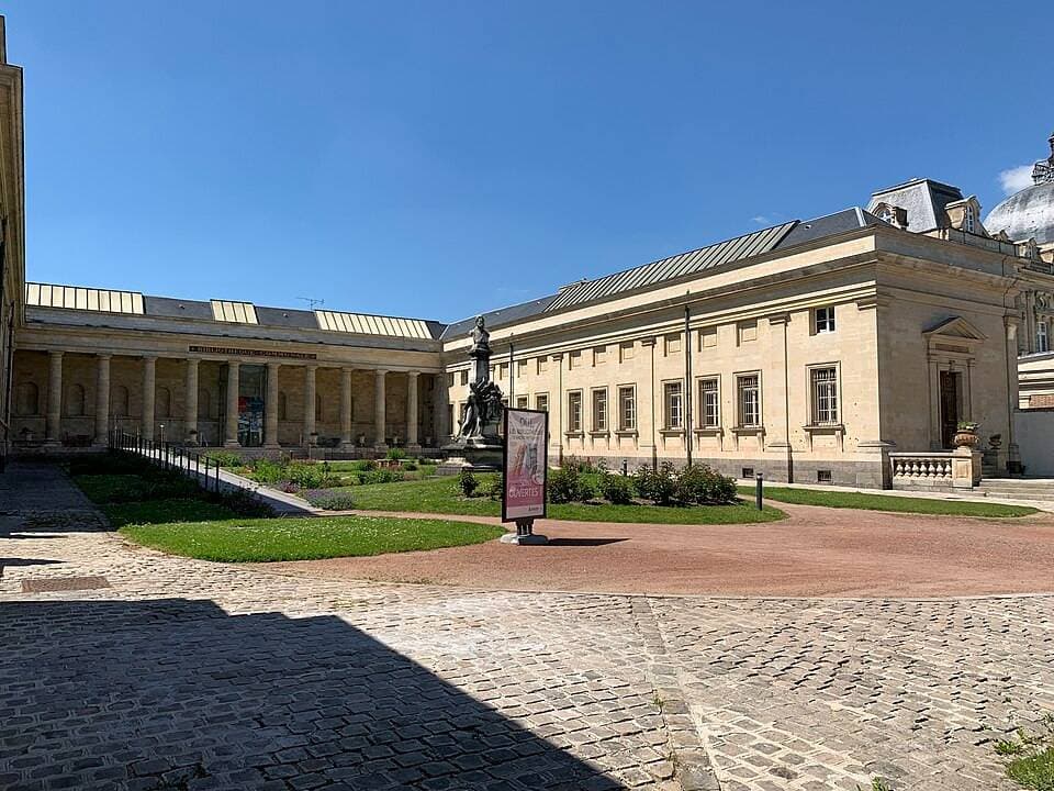 Bibliothèque Louis Aragon