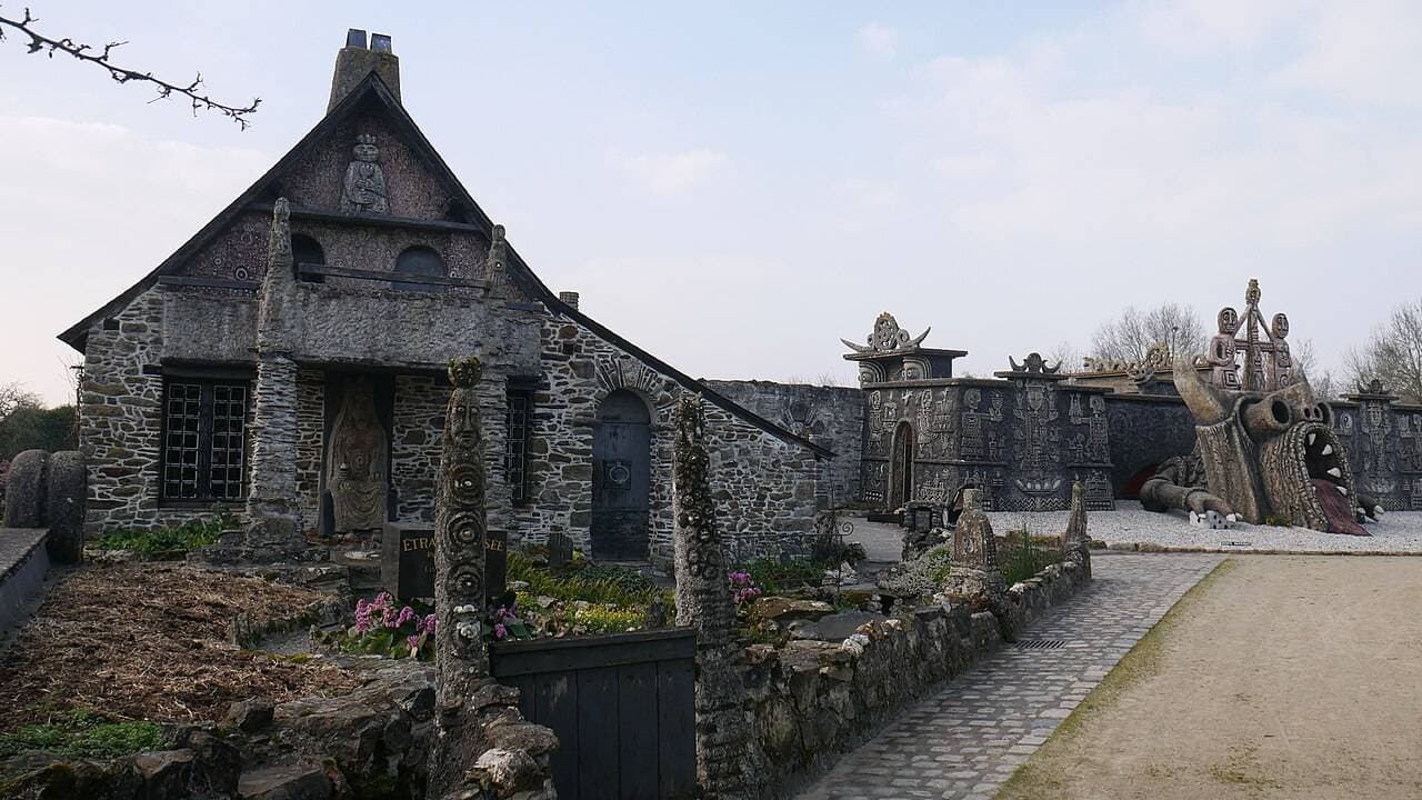 Musée Robert Tatin – sortie enfant à Cossé-Le-Vivien