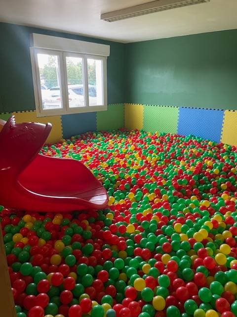 Planète Joumi : parc de jeux et anniversaires kids à sensations à Blain - Loisirs & activités éducatives