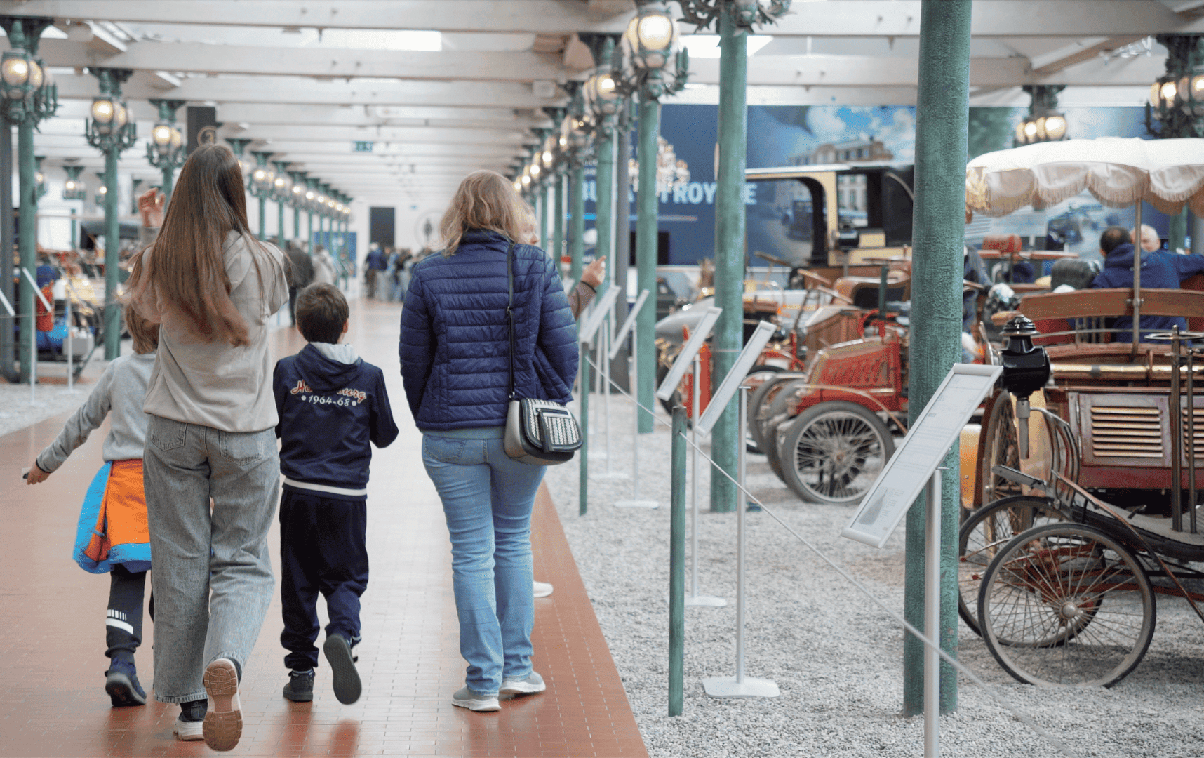 Musée National de l’Automobile : des voitures mythiques à découvrir en famille à Mulhouse - Musées & visites