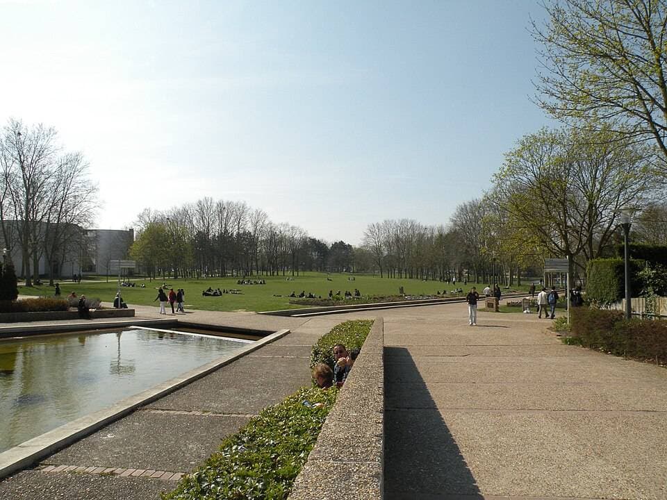 Parc de la Préfecture François-Mitterrand : Balade nature et jeux en famille – sortie enfant à Cergy