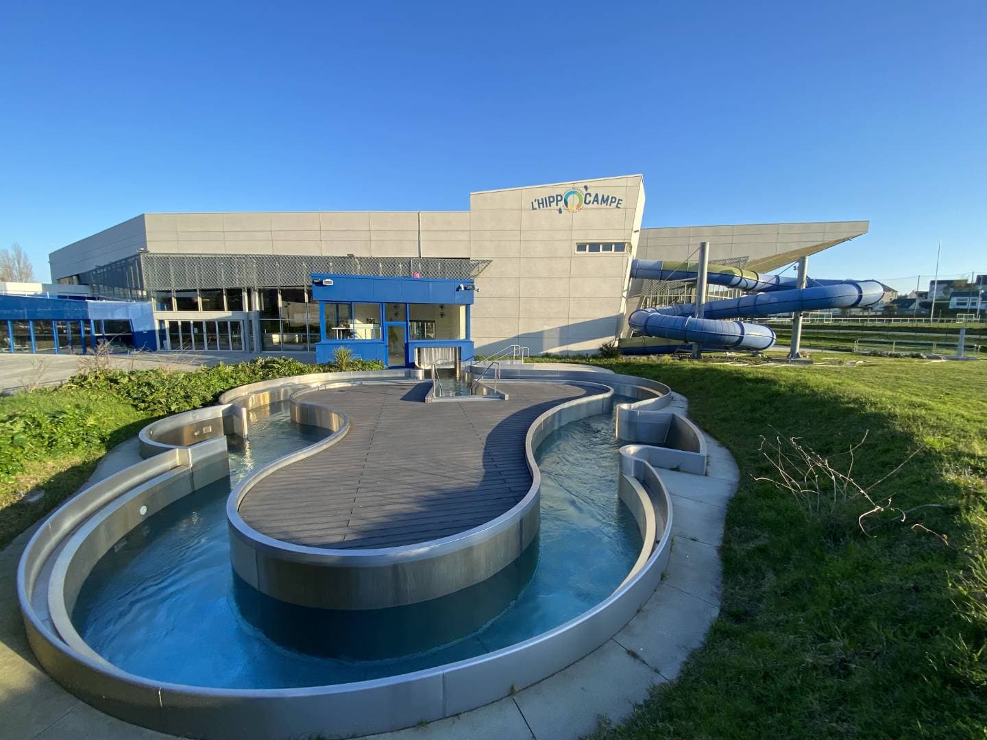 Centre aquatique L’Hippocampe : baignade ludique en famille – activité enfant à Granville