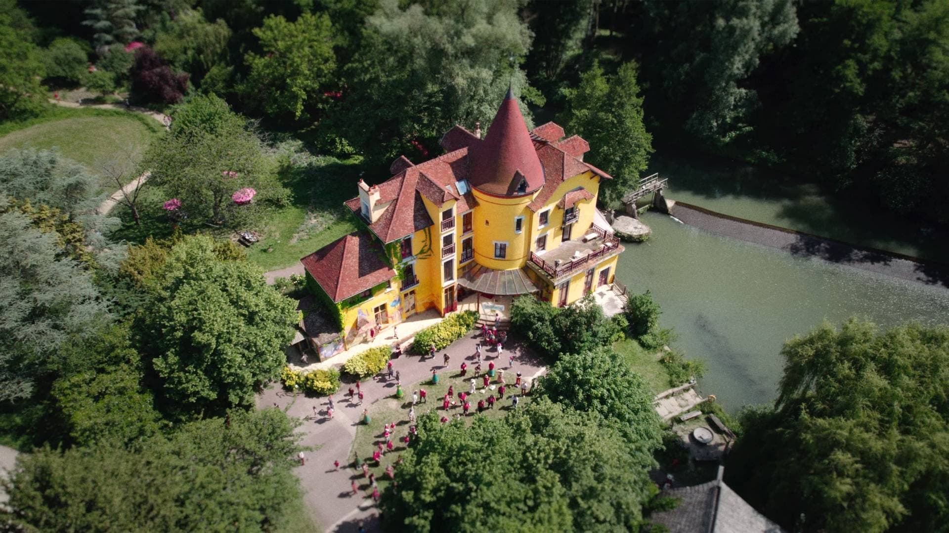 Le Moulin Jaune : jardin rêvé et univers artistique