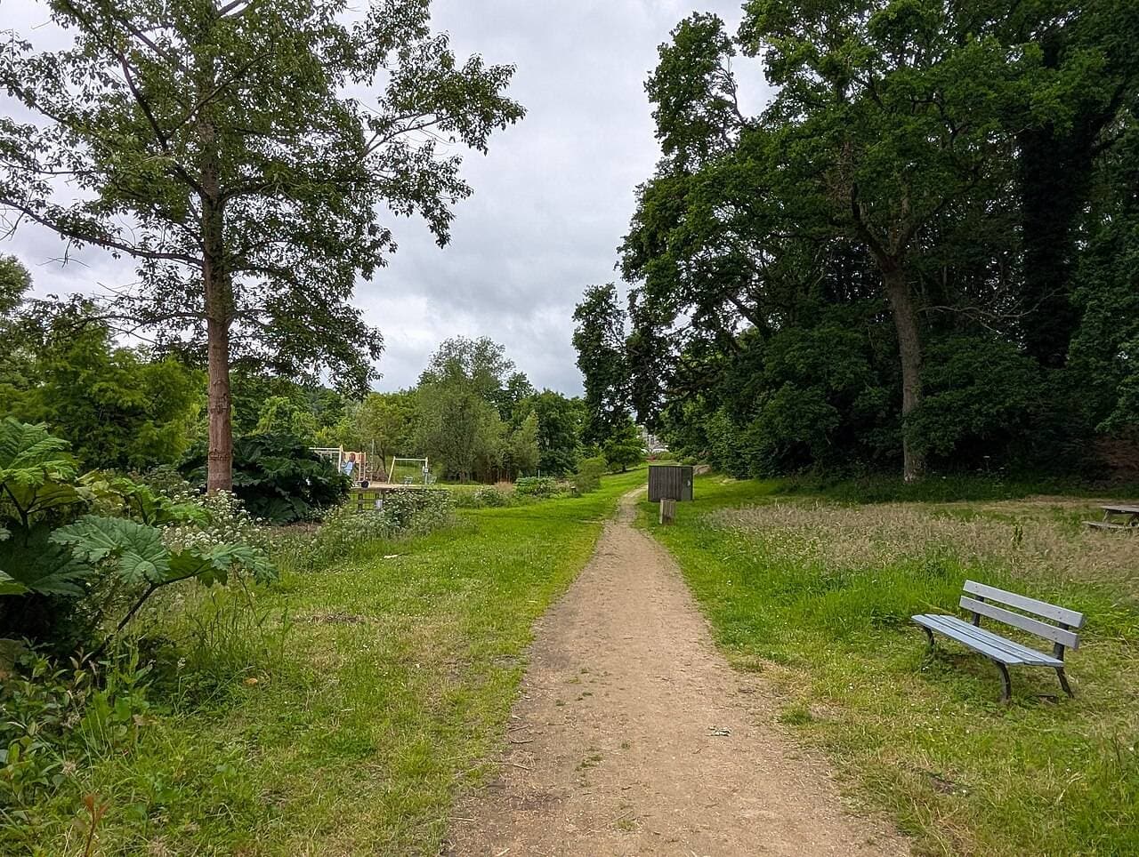 Parc des loisirs de Plouaret : Parcours accrobranche et aire de jeux à Plouaret - Parcs & jardins