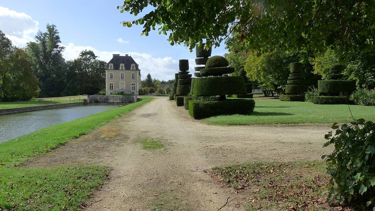 Parc du Château de Lathan : jardins historiques et souterrain romantique à Noyant-Villages - Parcs & jardins