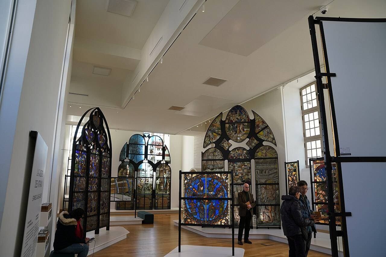 Cité du Vitrail : vitraux, ateliers et découverte en famille