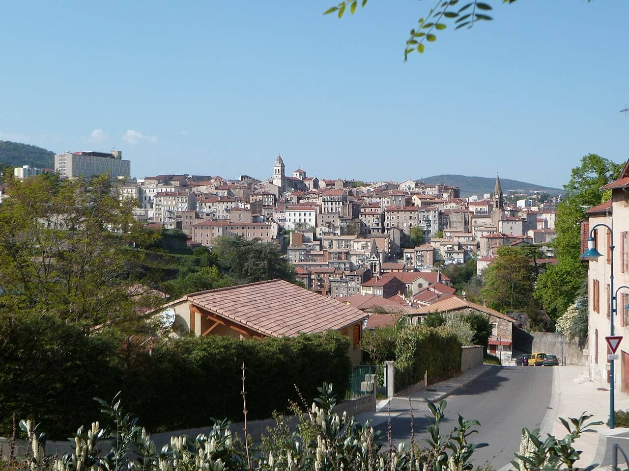 Annonay, vue depuis la Montée des Aygas.