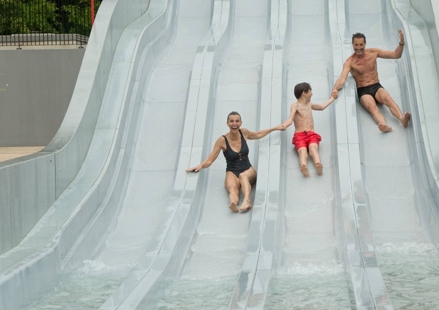 Nancy Thermal Aquasport : piscines thermales, jeux d'eau et pentagliss à Nancy - Pieds dans l’eau