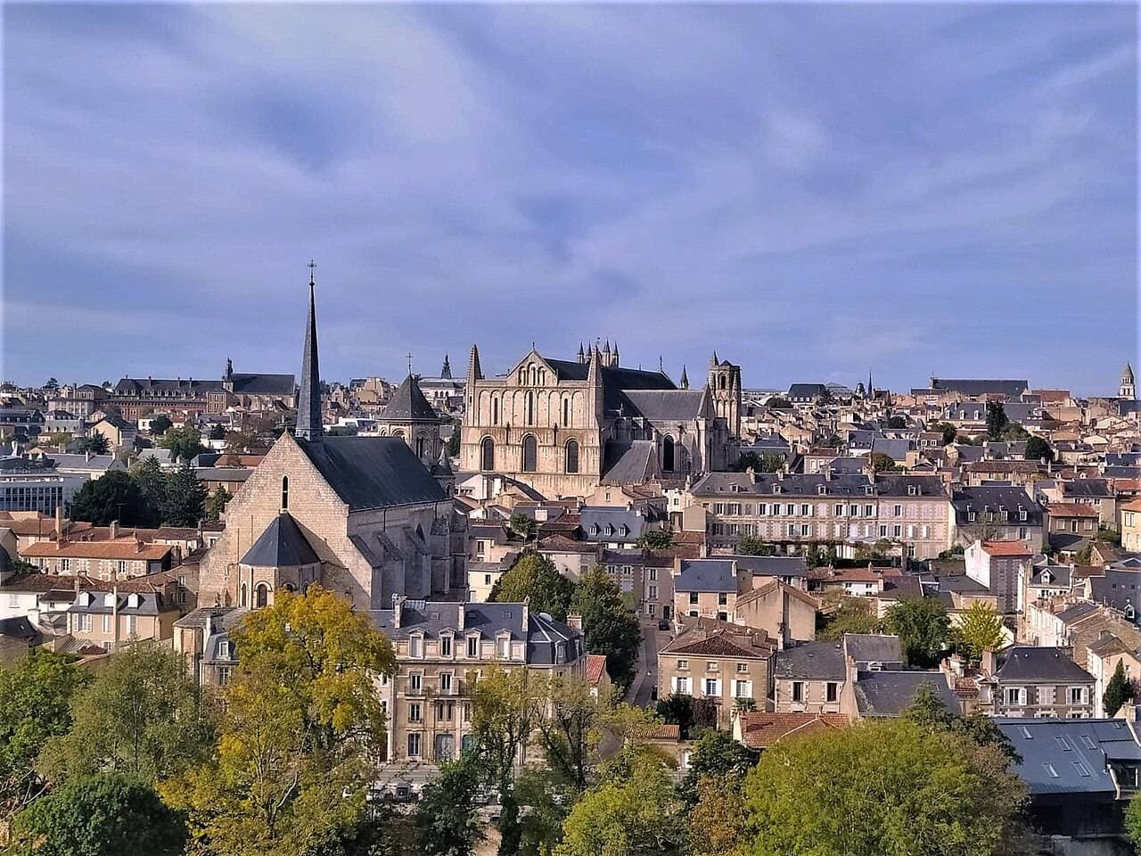 Vue du centre de Poitiers