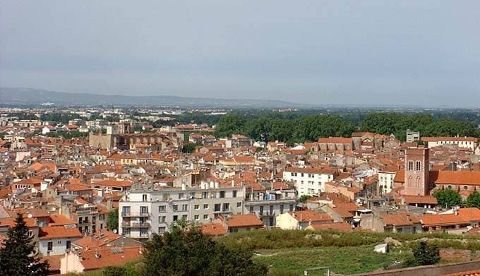 Perpignan vu depuis le Palais des Rois de Majorque